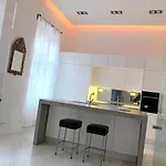 New, 195 Sqm, Full Center Of