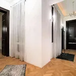 New, 195 Sqm, Full Center Of Lejlighed Budapest