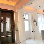 Lejlighed New, 195 Sqm, Full Center Of