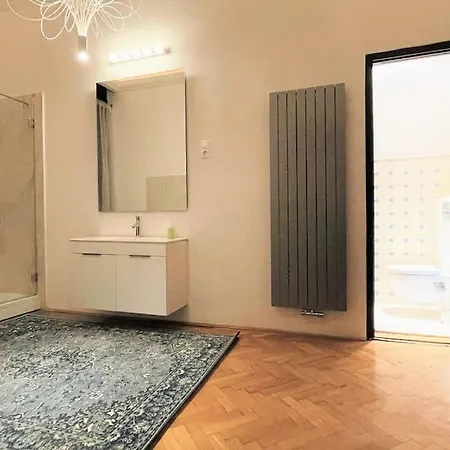 New, 195 Sqm, Full Center Of Appartamento Budapest