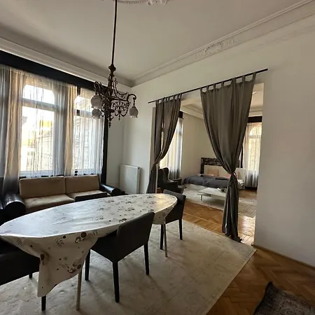 New, 195 Sqm, Full Center Of