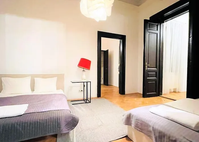 New, 195 Sqm, Full Center Of Appartement