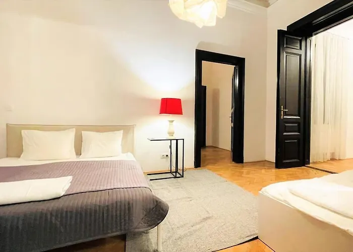Appartement New, 195 Sqm, Full Center Of *