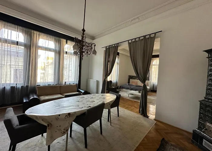 New, 195 Sqm, Full Center Of