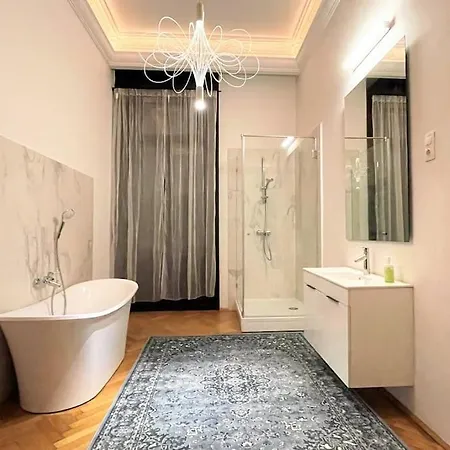 Апартаменты New, 195 Sqm, Full Center Of