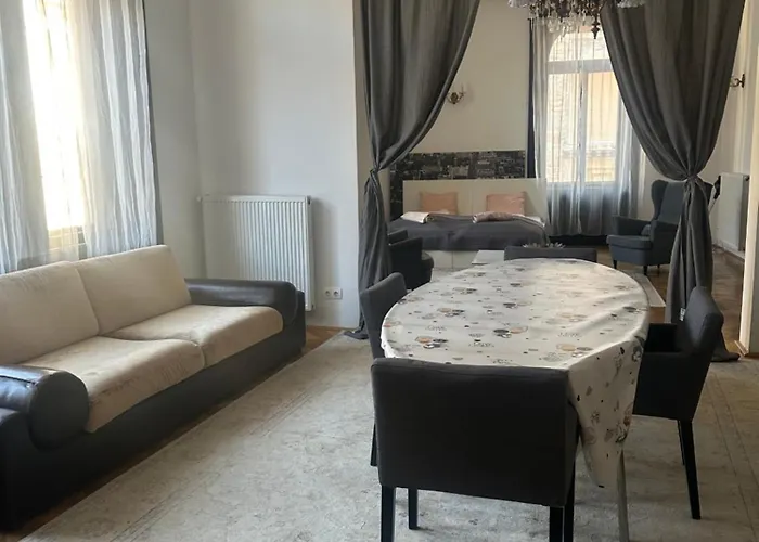 New, 195 Sqm, Full Center Of Budapesta